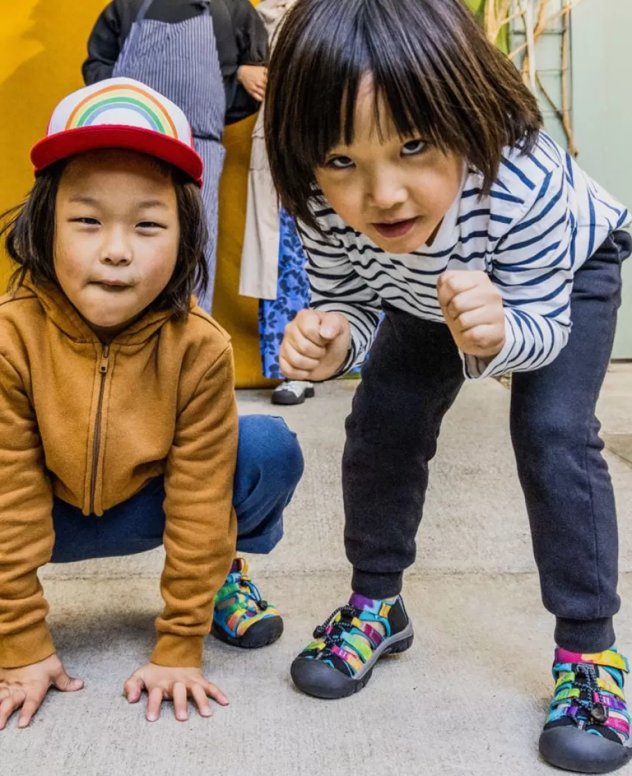 Kids KEEN Sandals-Little Kids' Newport H2 | Very Berry/Fusion Coral